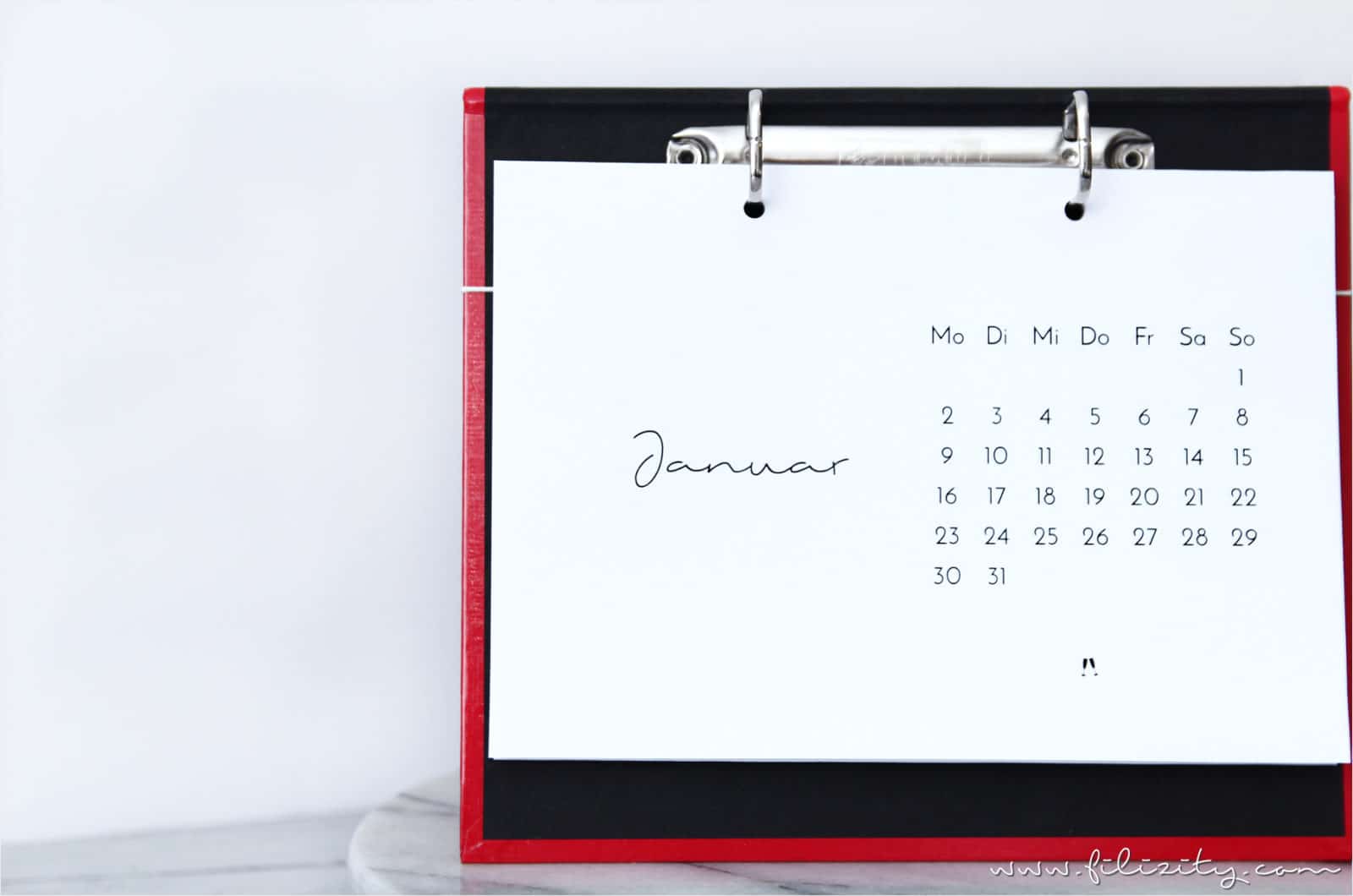 DIY Kalender-Brett & Tischkalender-Printable