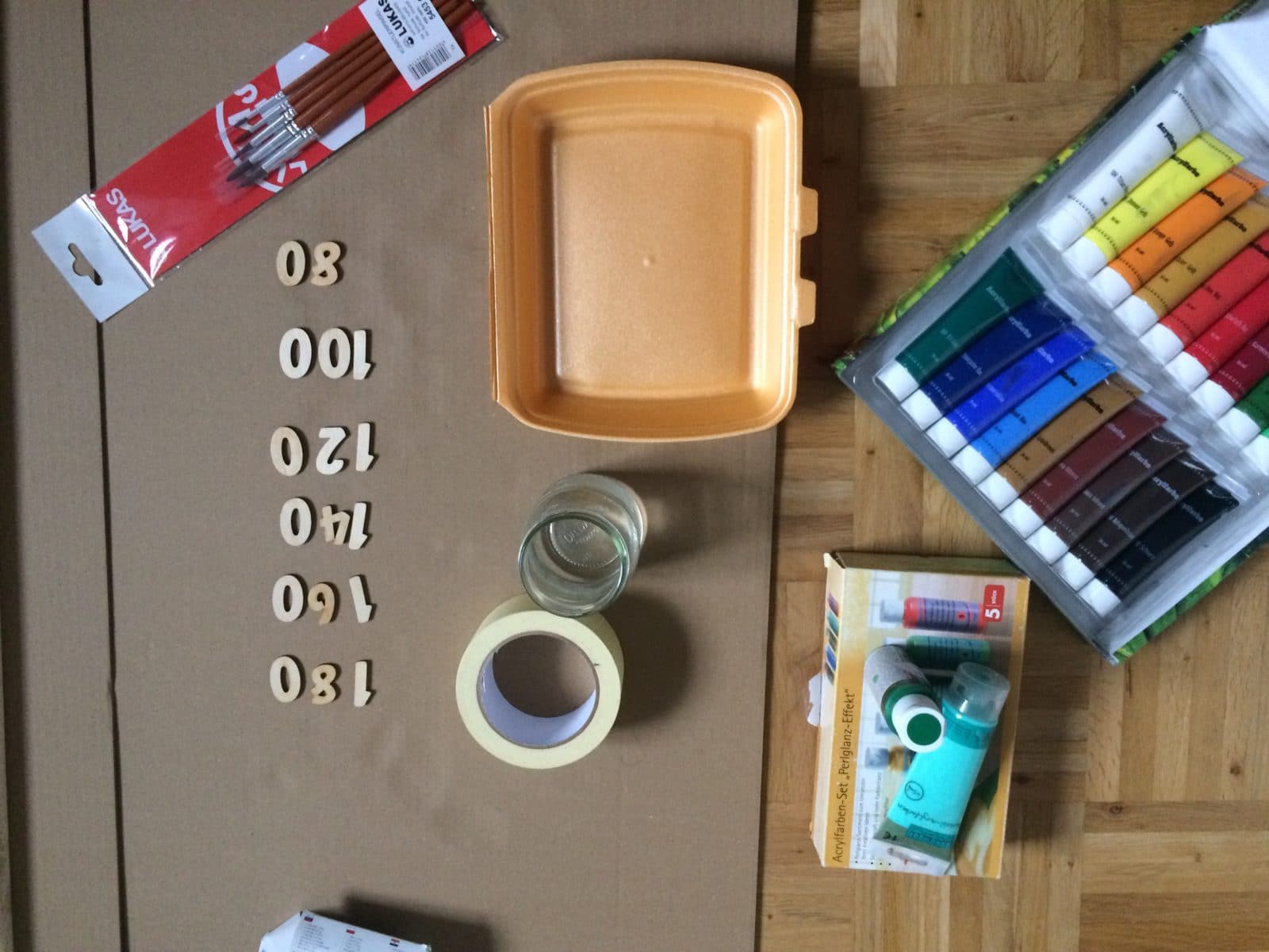 Kindermesslatte aus Holz selber machen (DIY Growth Chart)