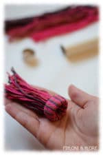 Warme Ohren im Miniformat: DIY Deko-Pudelmützen