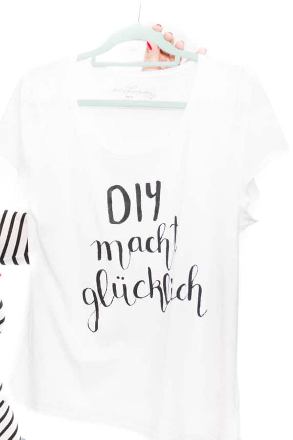 DIY Statement T-Shirt