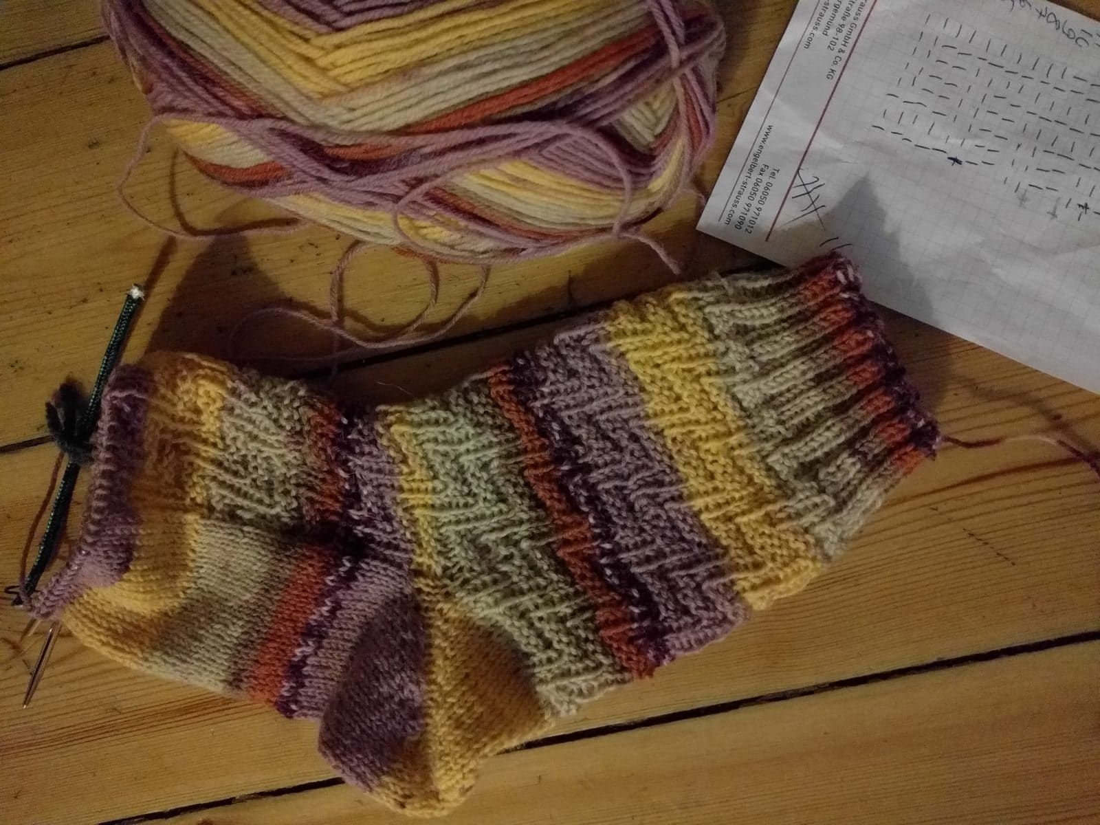 Funny Treppenmuster Socken für gute Laune #addisockenwundercontest