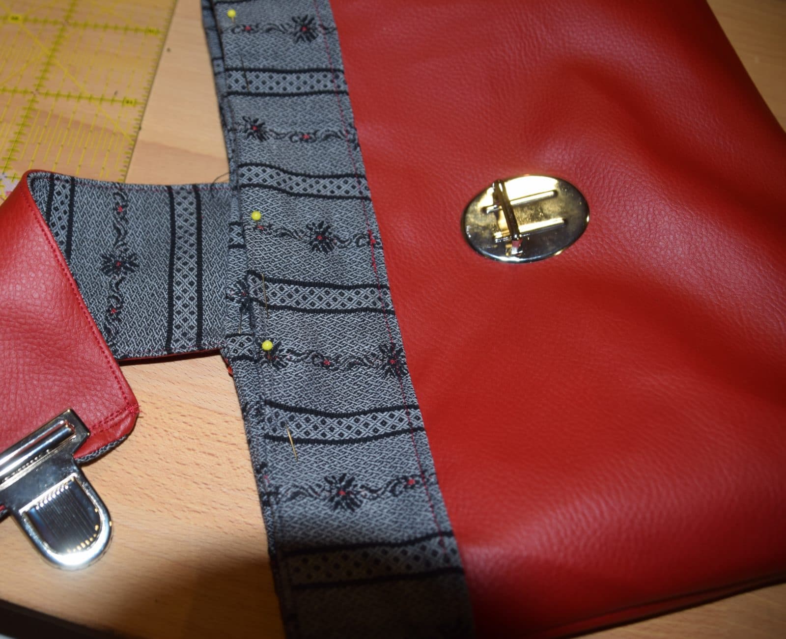 Taschenorganisator für Surface und Co nähen