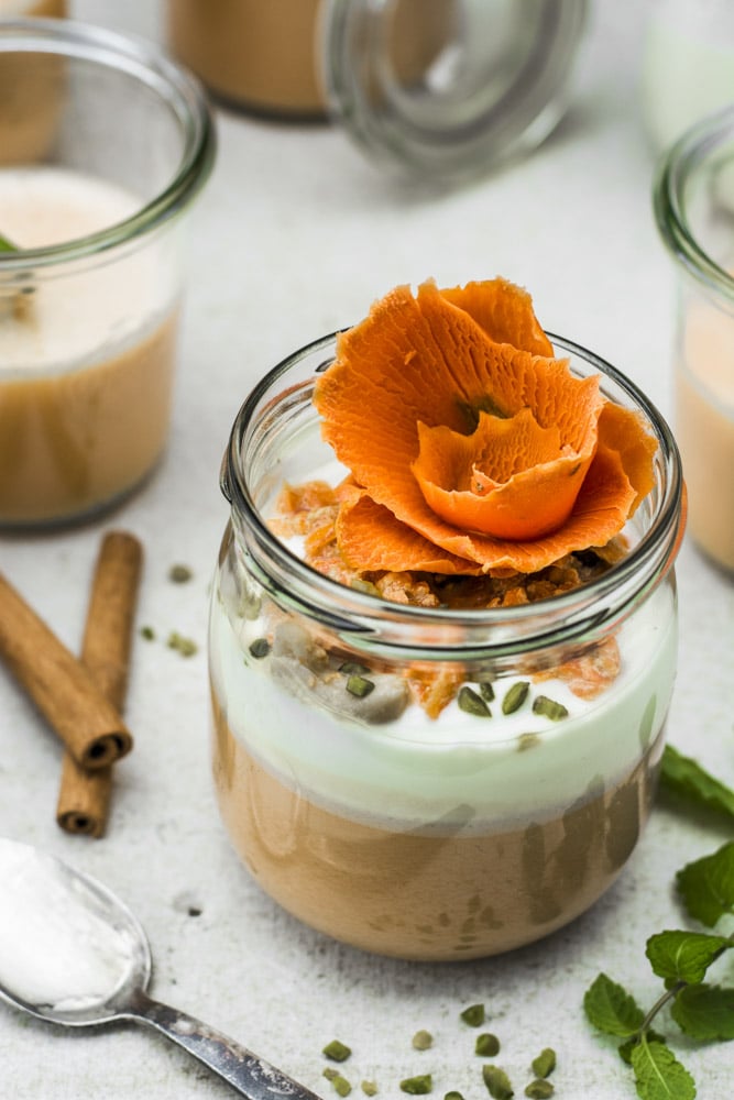 EIN LIEBLINGSREZEPT FÜR KOKOS KAROTTEN-PANNA COTTA MIT KAROTTEN-HALWA