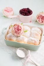 „Buchteln mit Vanille-Kirschen!“