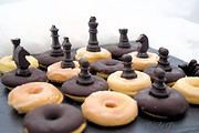 Mini-Donuts Schachbrett – perfekt für Partys