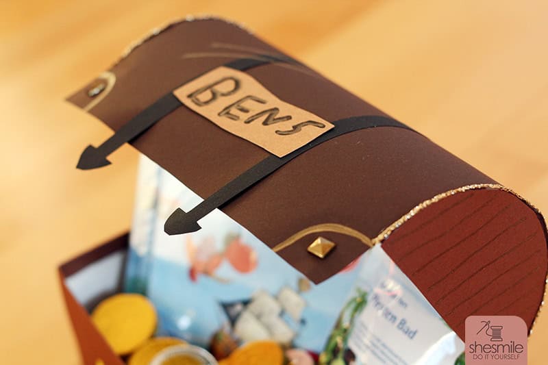 Schatzkiste aus Tücherbox (Kostenlose Bastelanleitung)