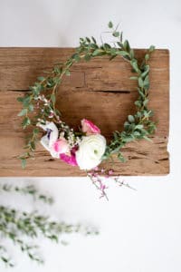 DIY BLUMENKRANZ FÜR DIE HAARE - HOCHZEIT