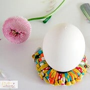 Eierbecher mit Jersey-Garn