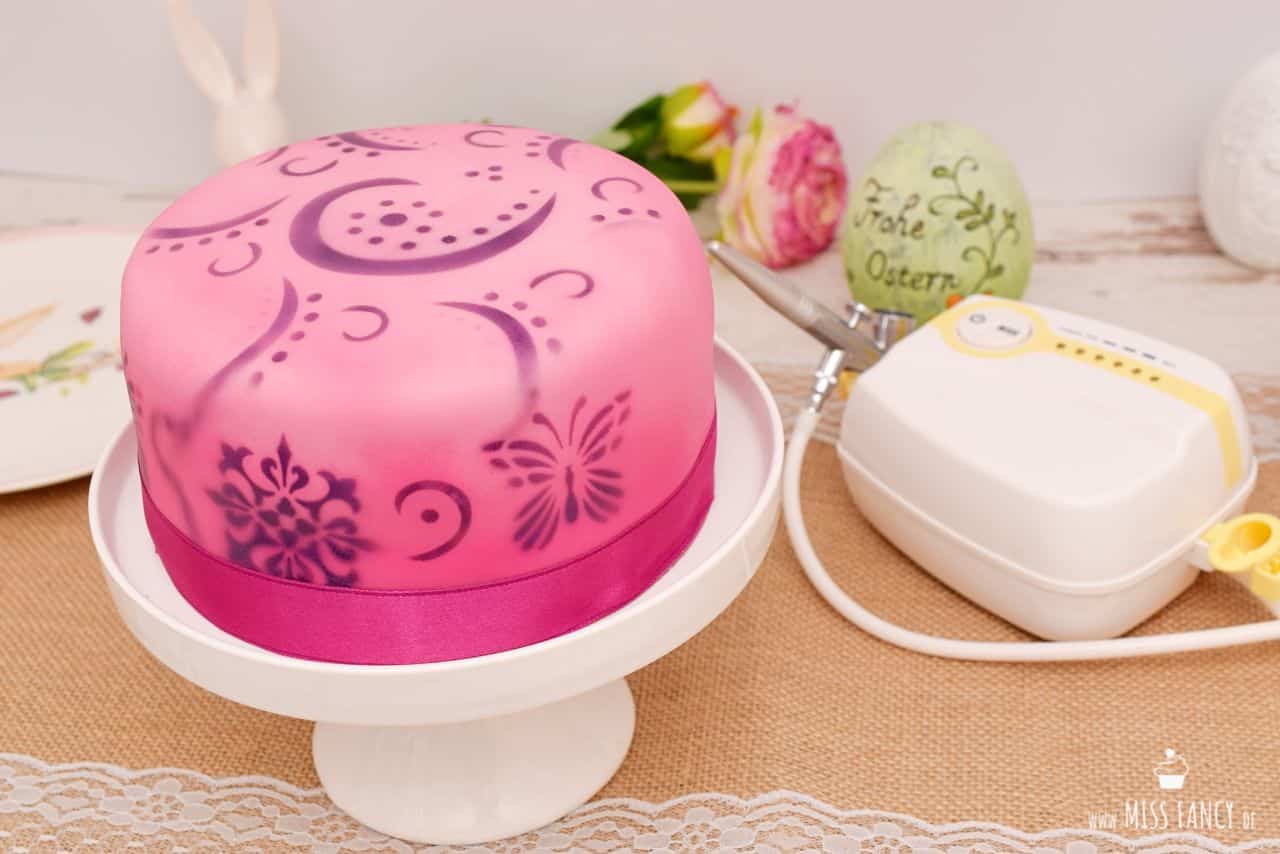 Oster-Motivtorte mit Airbrush – Rezept und Anleitung