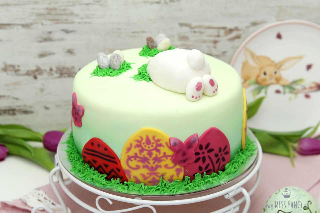 Oster-Motivtorte mit Airbrush – Rezept und Anleitung