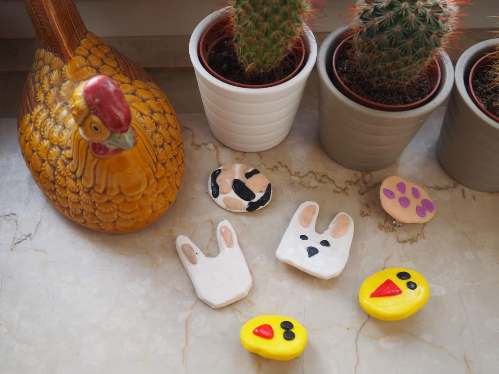 Piep Piep Piep: Osterbroschen aus Fimo