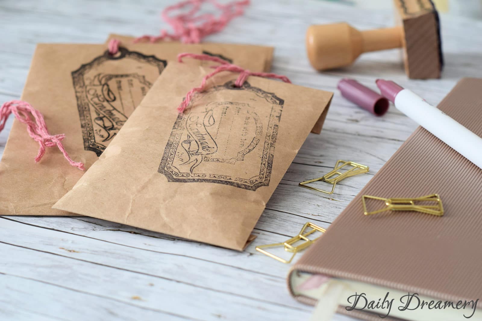 Geschenktüten für Schmuck – Upcycling aus Packpapier