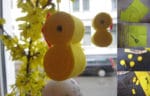 mit Kindern Osterdekoration basteln: Schmetterlinge und Blüten aus Filz