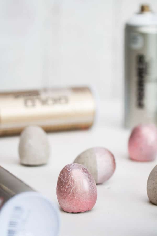 DIY Ostereier aus Beton