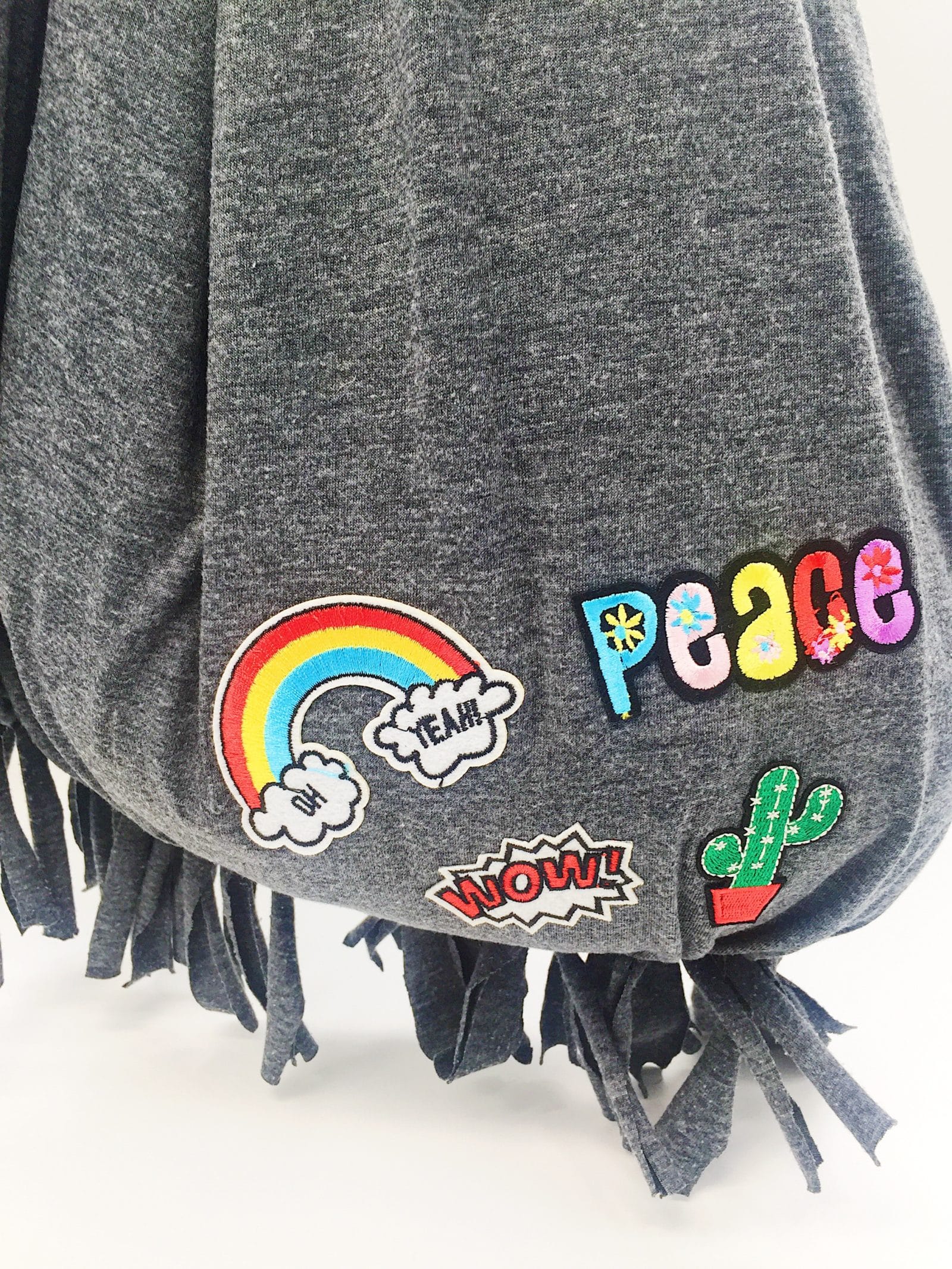 Ohne nähen – Tasche aus altem T Shirt selbst machen