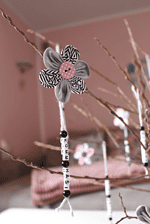 Buchstaben und Blüten – ein österliches DIY