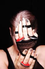 Statement Ringe aus Aluminiumdraht und Kunstharz