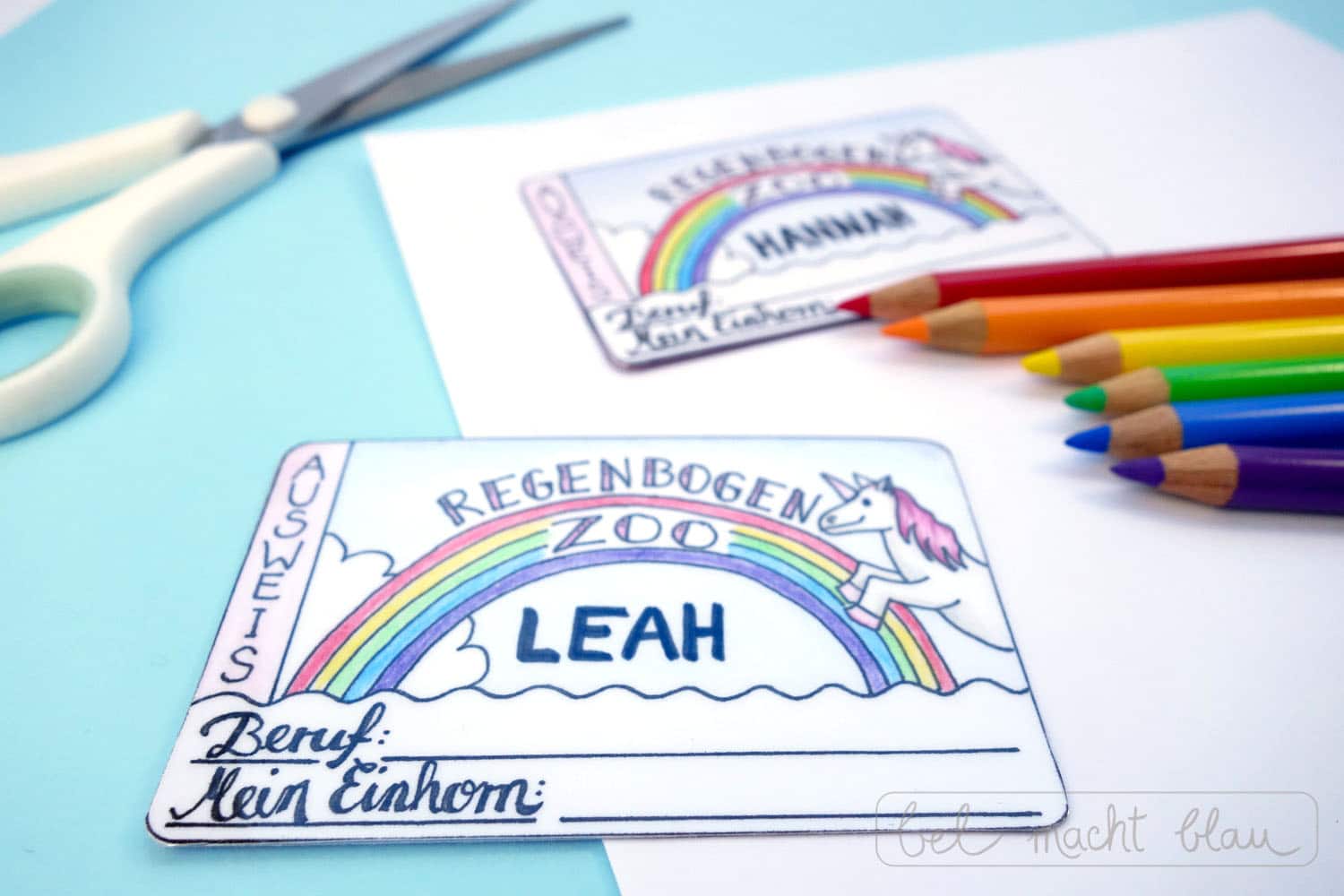 Einhorn-Freebie: Bastelidee für einen Kinderausweis