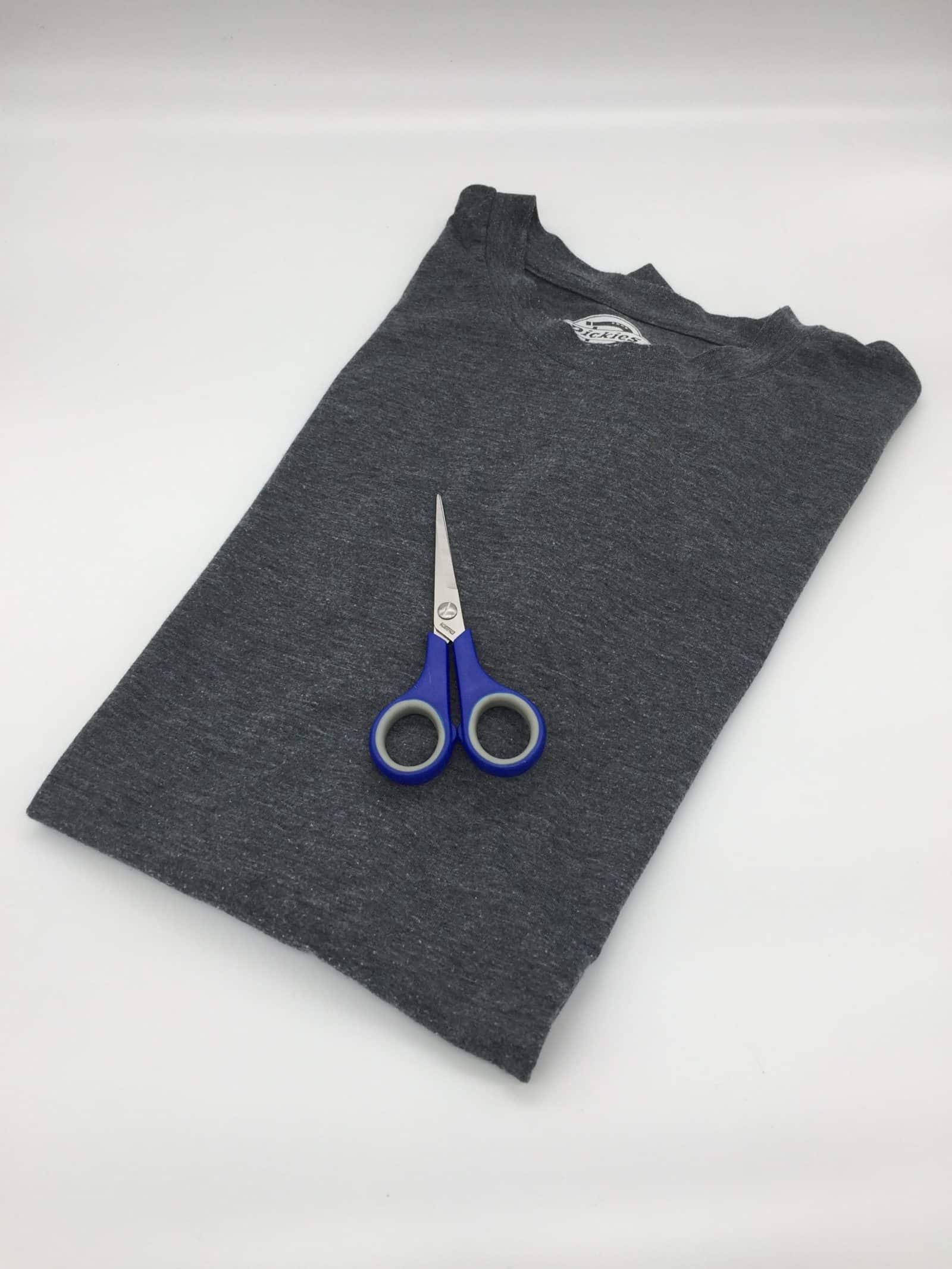 Ohne nähen – Tasche aus altem T Shirt selbst machen
