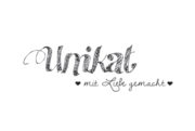 Handmade Kultur Logo mit dem Schriftzug 'Unikat' und dem Slogan 'mit Liebe gemacht' in eleganter Schriftart, symbolisiert kreative Handwerkskunst und individuelle Produkte.
