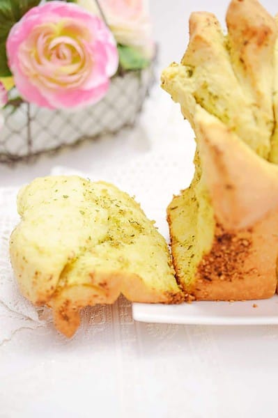 Pull-Apart-Bread mit Basilikumpesto