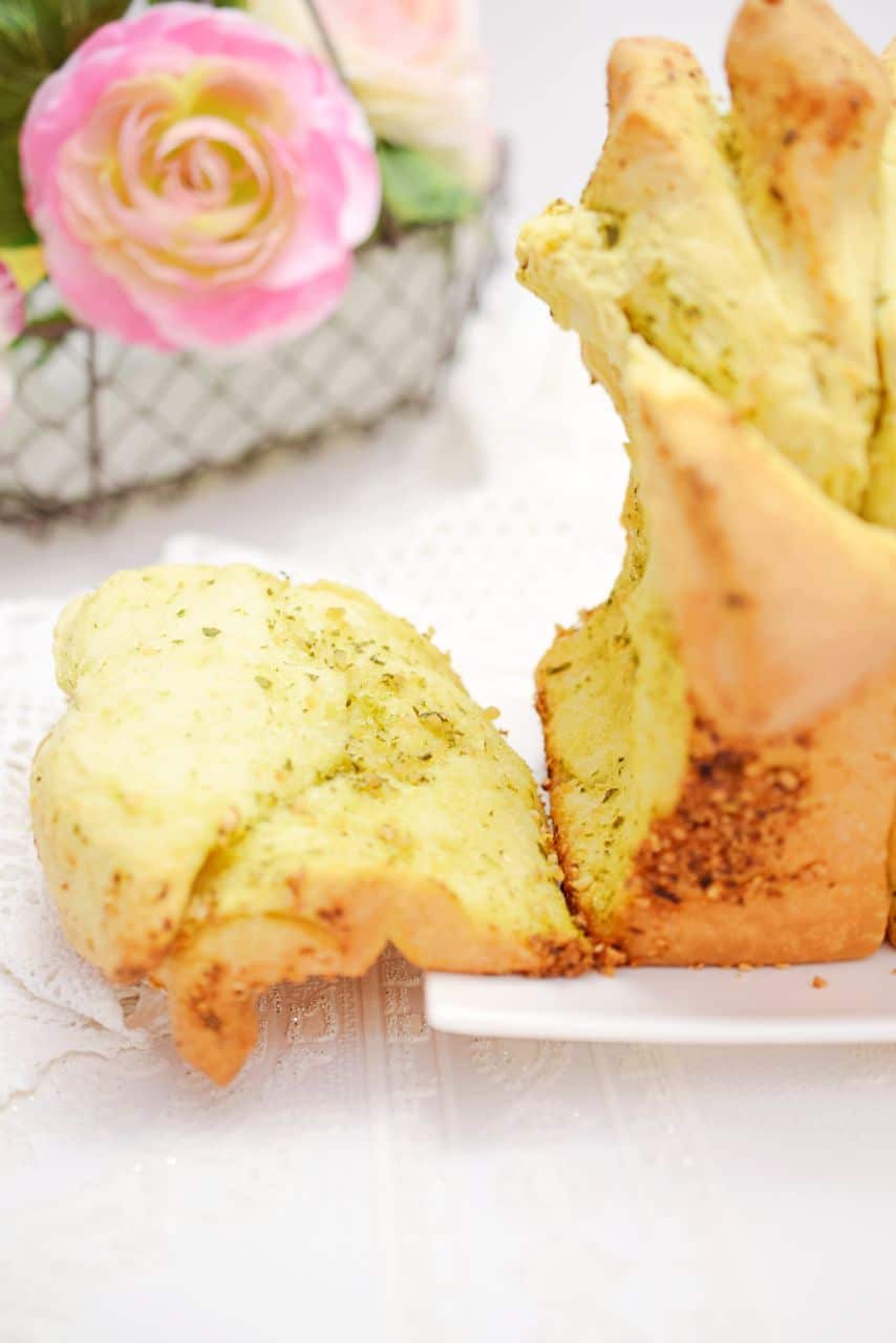 Pull-Apart-Bread mit Basilikumpesto