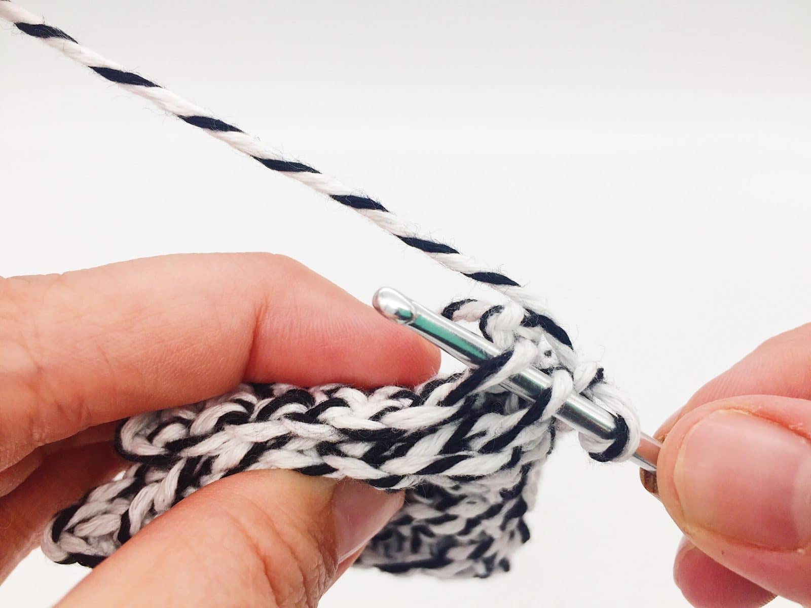 DIY – Armband aus Biobaumwolle selbst häkeln