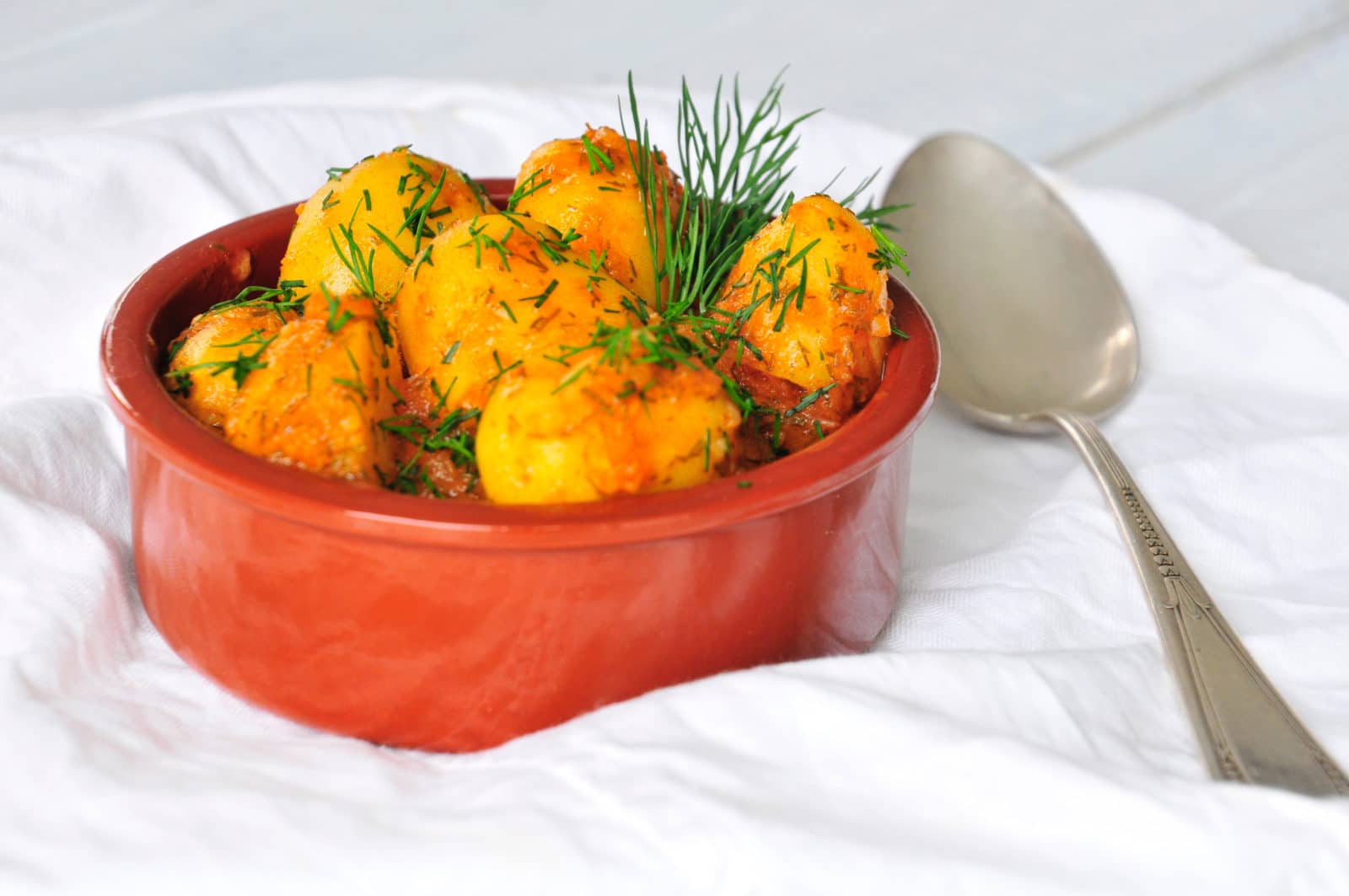 Rumänischer Frühkartoffeln-Eintopf