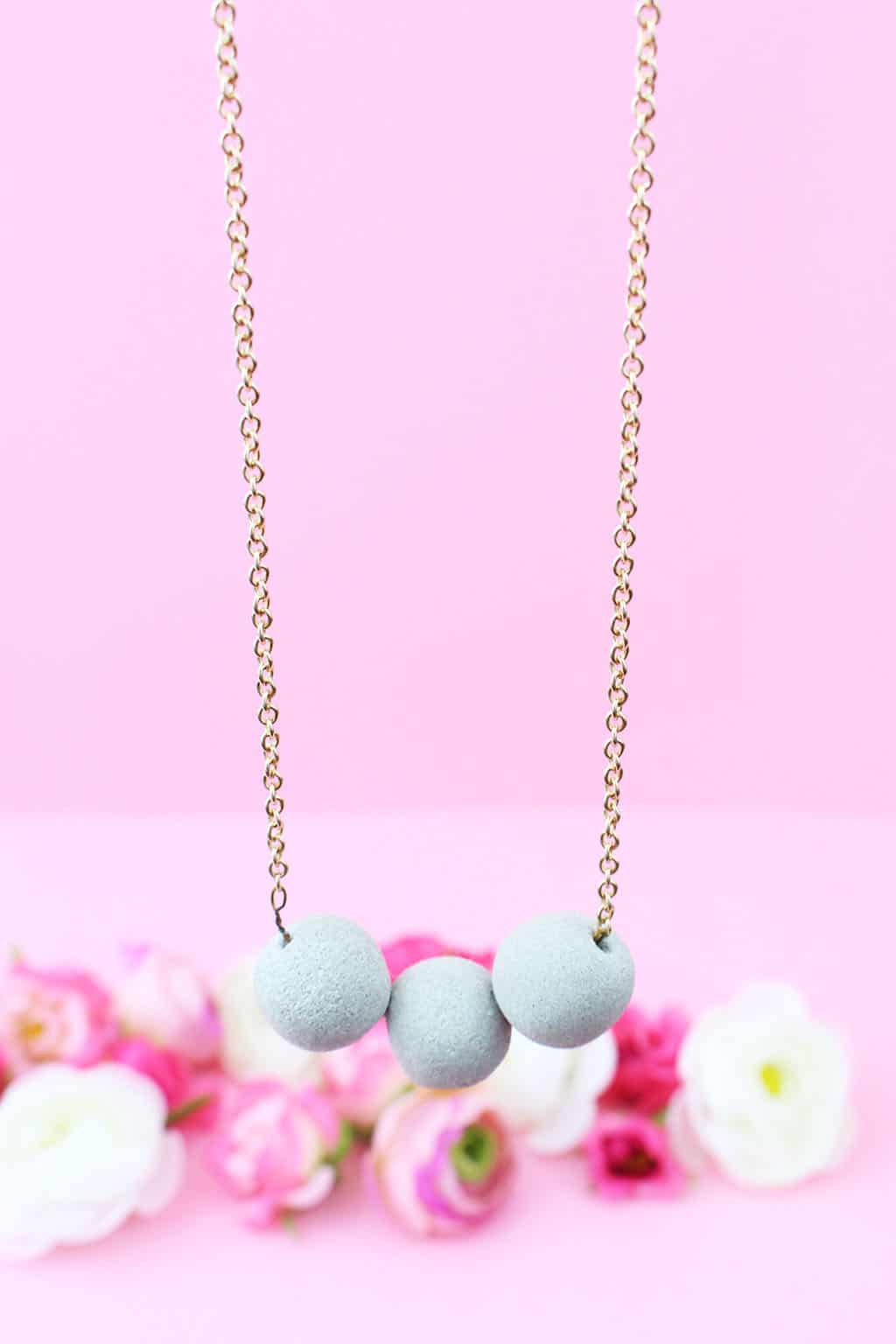DIY Statementkette aus Beton