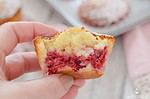 Himbeermuffins mit Kokosflocken