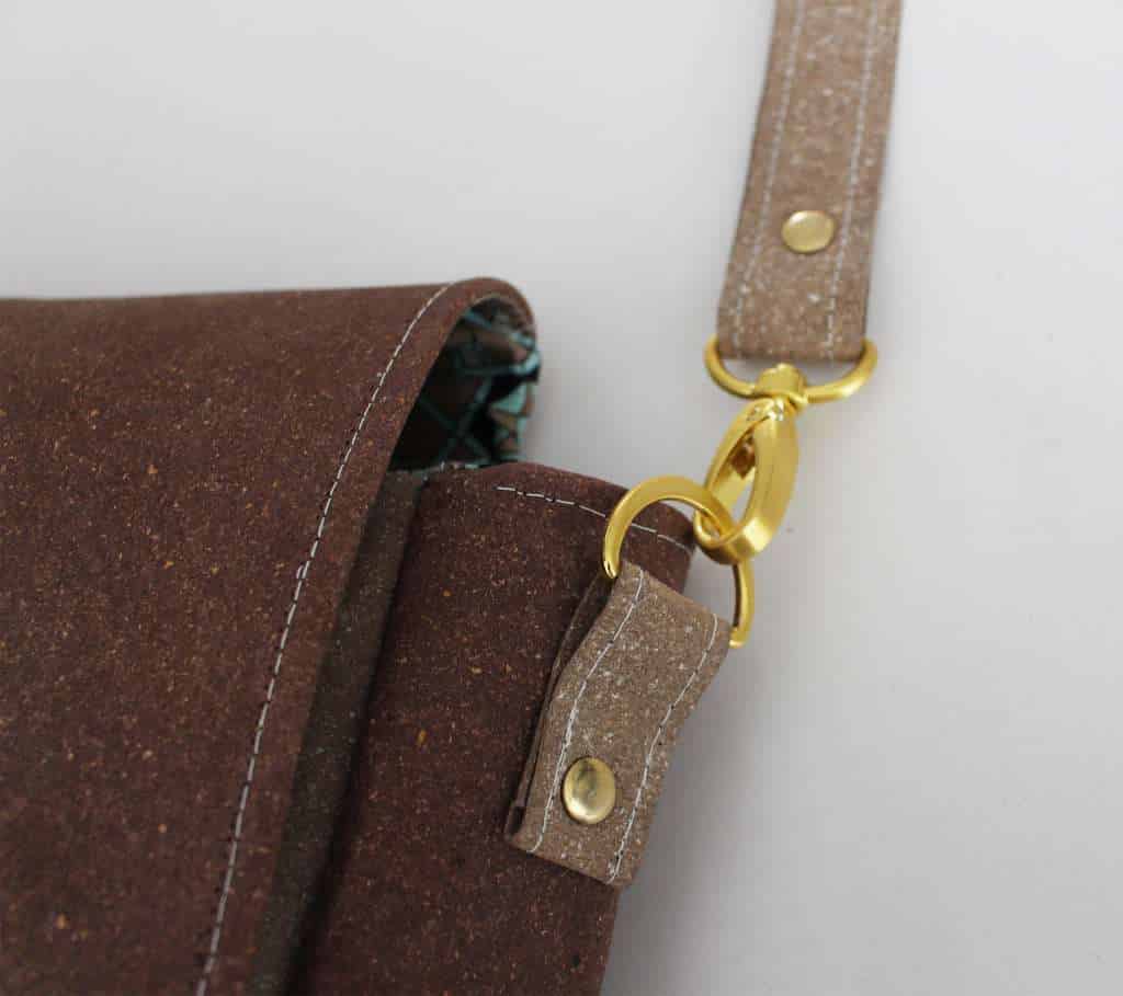 Mini-DIY: Taschenträger mit Buchschrauben fertigen