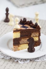 „Schokoladen-Schachbrett-Torte!“ [Spitzname: Schachertorte]