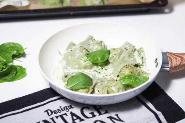 Spinat-Ravioli mit Putenfüllung selber machen - HANDMADE Kultur