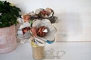 Papierblume basteln mit Pralinen
