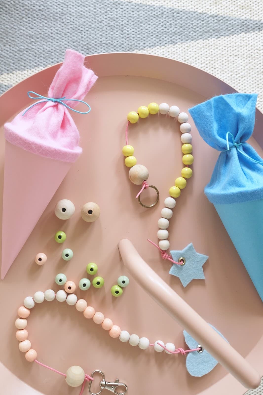 Bunte Rechenketten zum Schulanfang