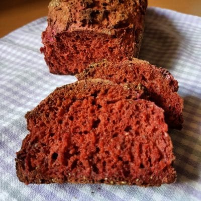 Rote-Beete-Minz Brot