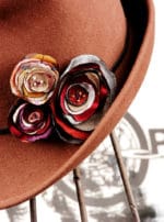 Upcycling: Stoffblüten aus Polyester