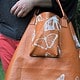 DIY Leder-Shopper mit Schmetterlingsdruck