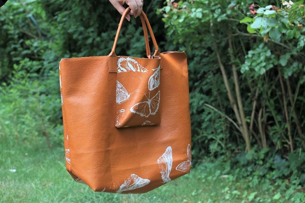 DIY Leder-Shopper mit Schmetterlingsdruck
