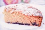 Mandelkuchen mit Heidelbeeren