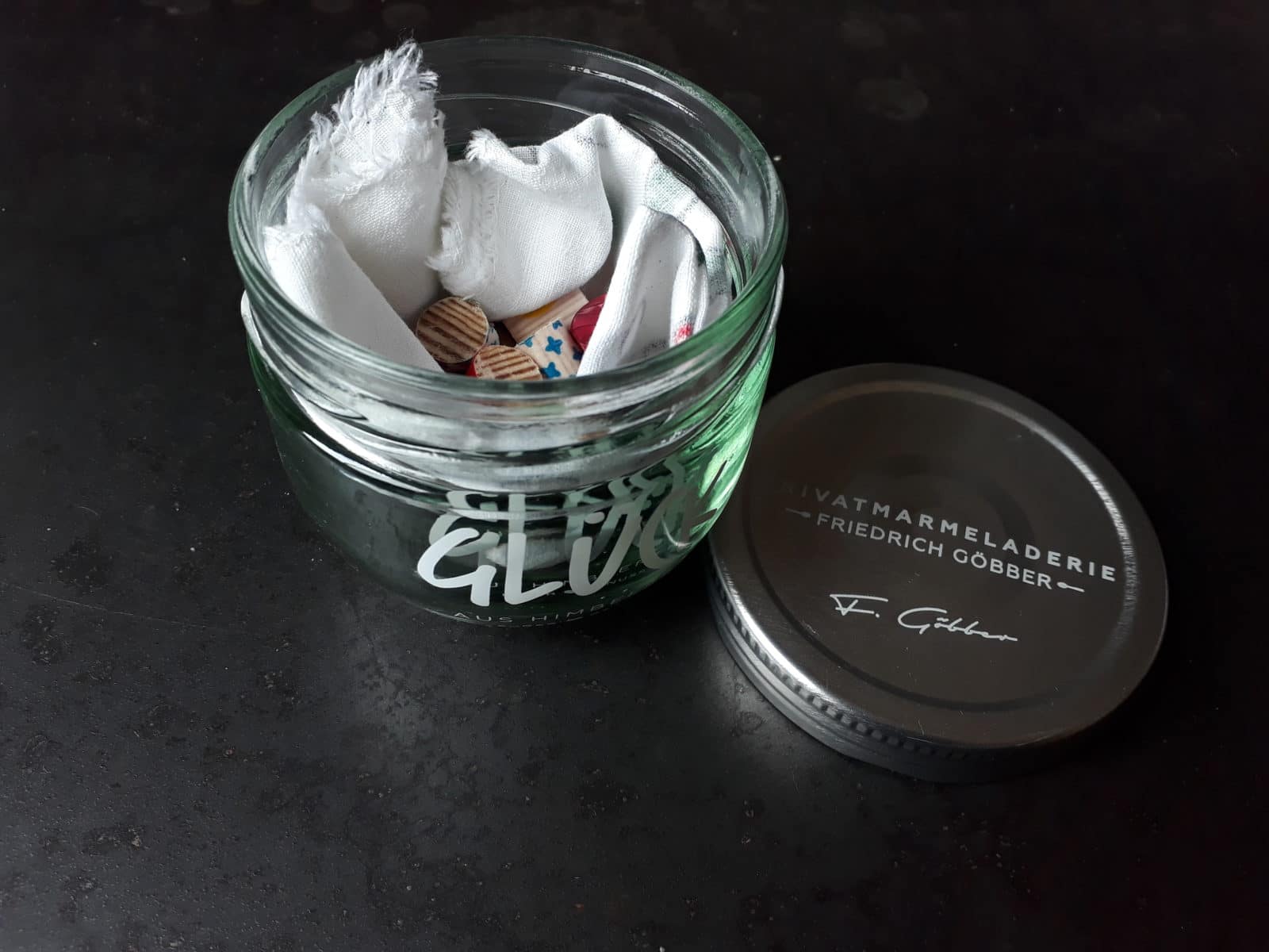 Erst Glück im Glas, dann Glück im Spiel