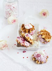 „Belgische Himbeereis Waffeln!" [Yummy]