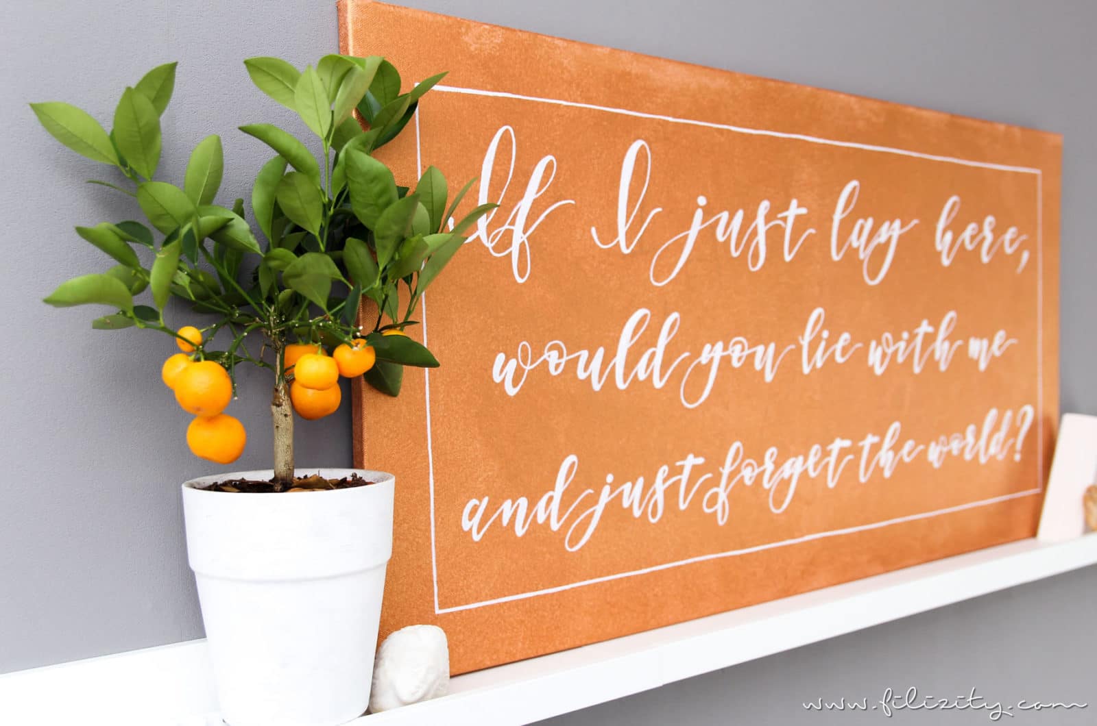 Wanddeko: Leinwand mit Handlettering