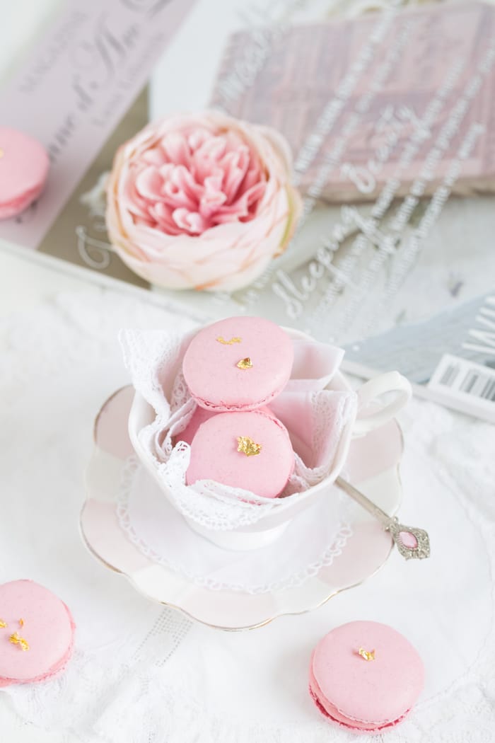 „Macarons mit Himbeercreme!“ [Göttlich]