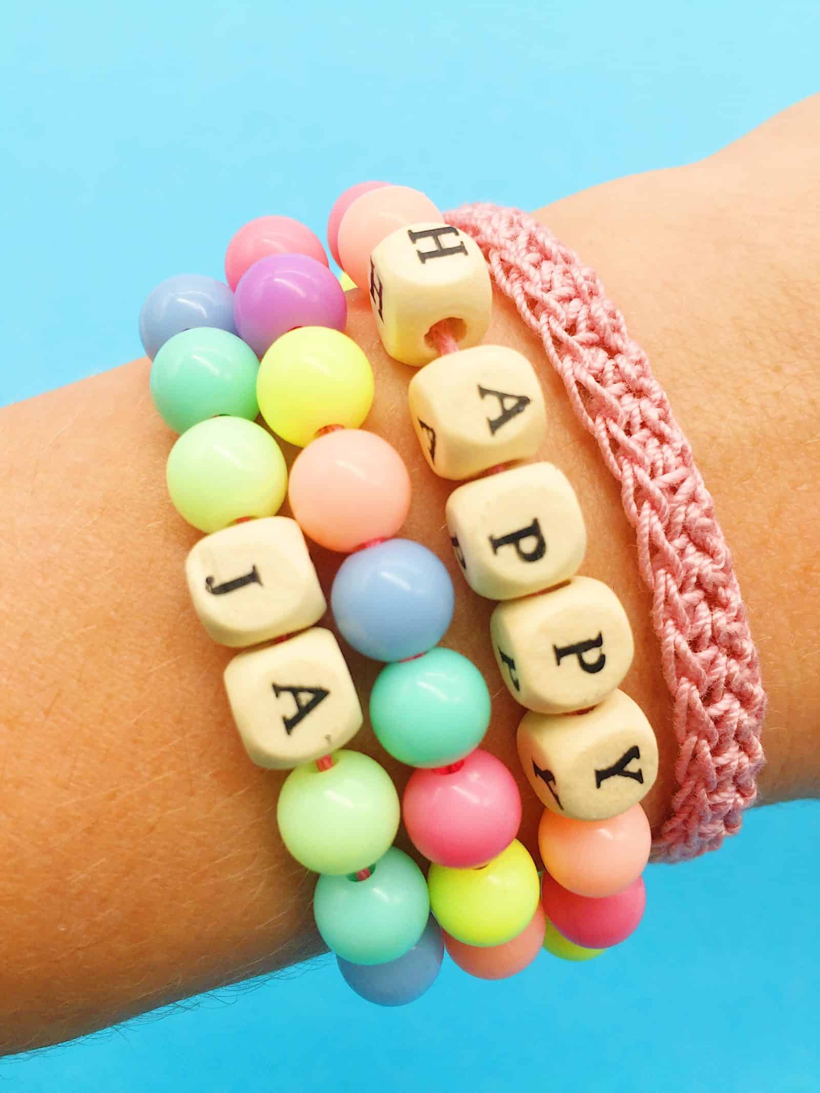 Sommer DIY: Armbänder ganz einfach selber machen
