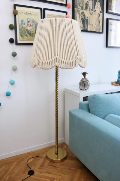 Stehlampe mit Seil-Lampenschirm – eine fast DIY-Never-Ending-Story