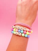 Sommer DIY: Armbänder ganz einfach selber machen