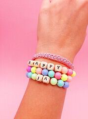 Sommer DIY: Armbänder ganz einfach selber machen