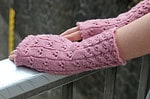 Trendige Armstulpen „Änni“ stricken mit dem Sockenwunder