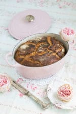„Französisches Landbrot mit gesalzener Butter aus der Cocotte!“ [Göttlich knusprig]